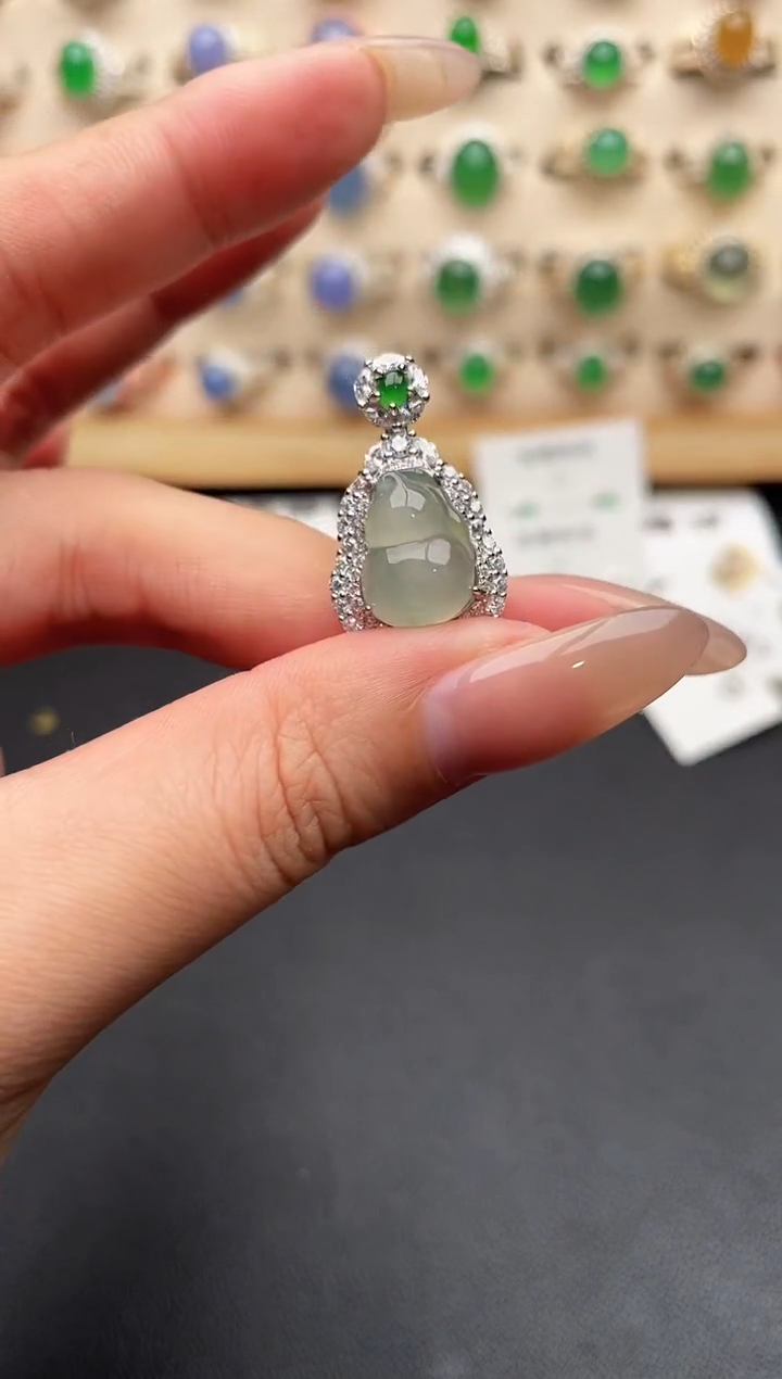 未镶嵌戒指翡翠一物一证一礼盒