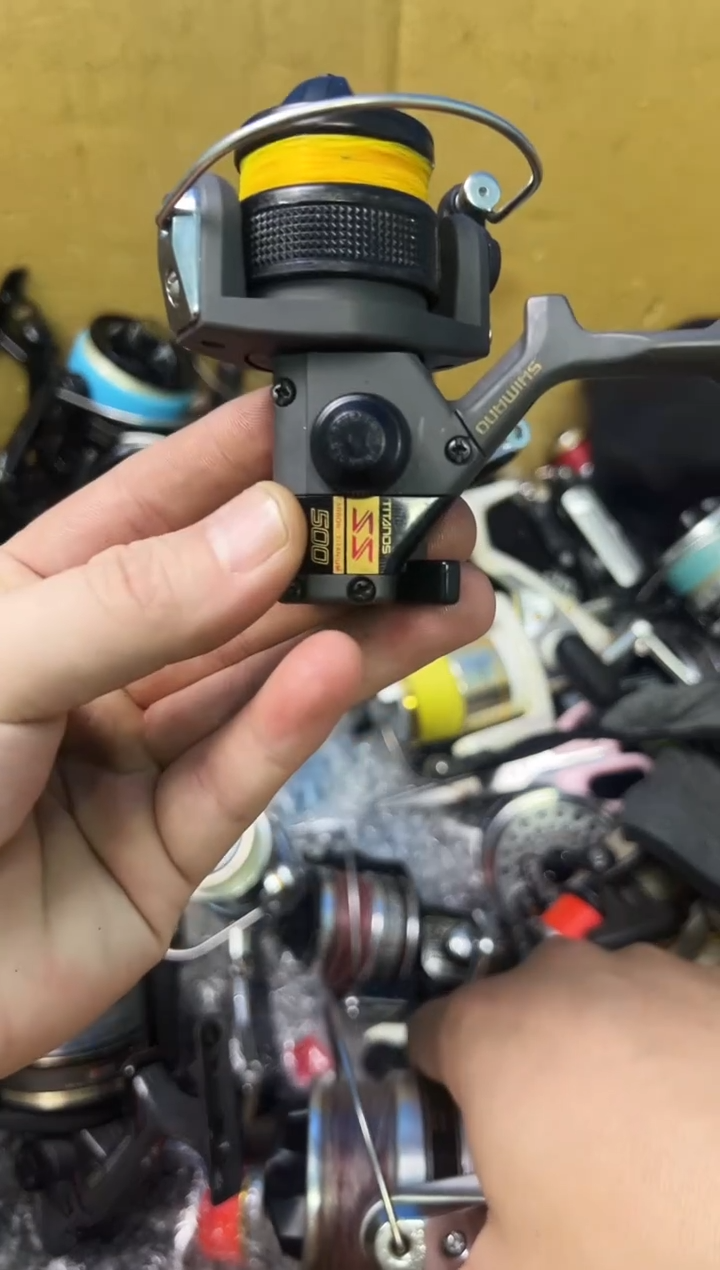 凤*城微瑕钓鱼轮，直播间讲解为准，看清楚再拍，如有拆卸不退换