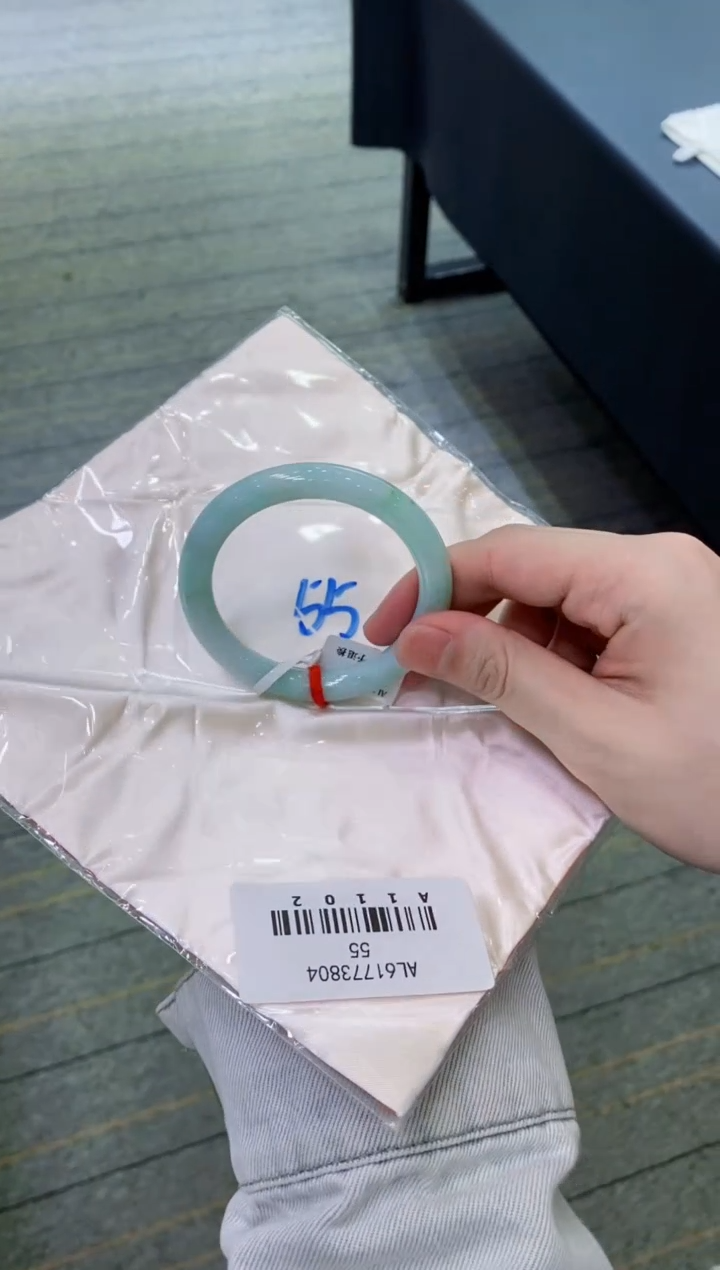 【闪购商品】翡翠手镯未镶嵌