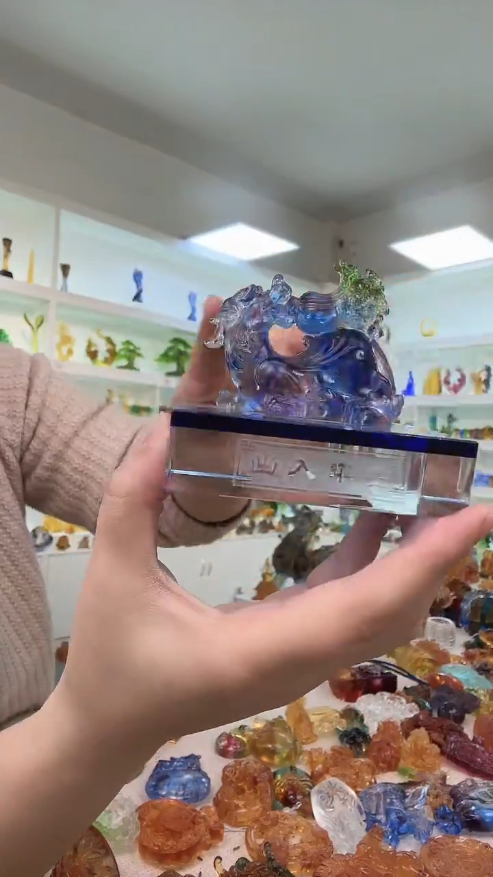 手工艺品琉璃貔貅