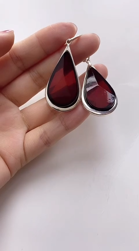 【闪购商品】琥珀裸石银S925镶嵌血珀耳坠