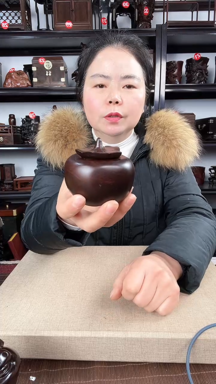 【闪购商品】木3031老李红木工艺品