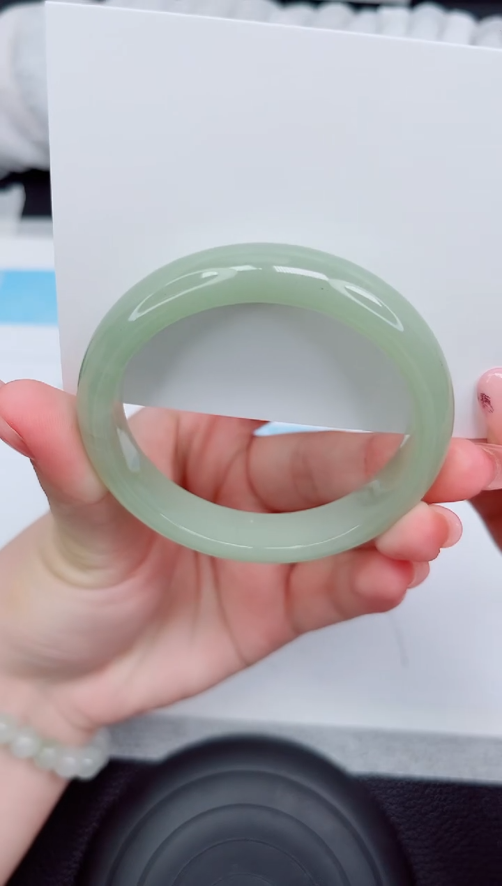 石英质玉手镯未镶嵌17-56