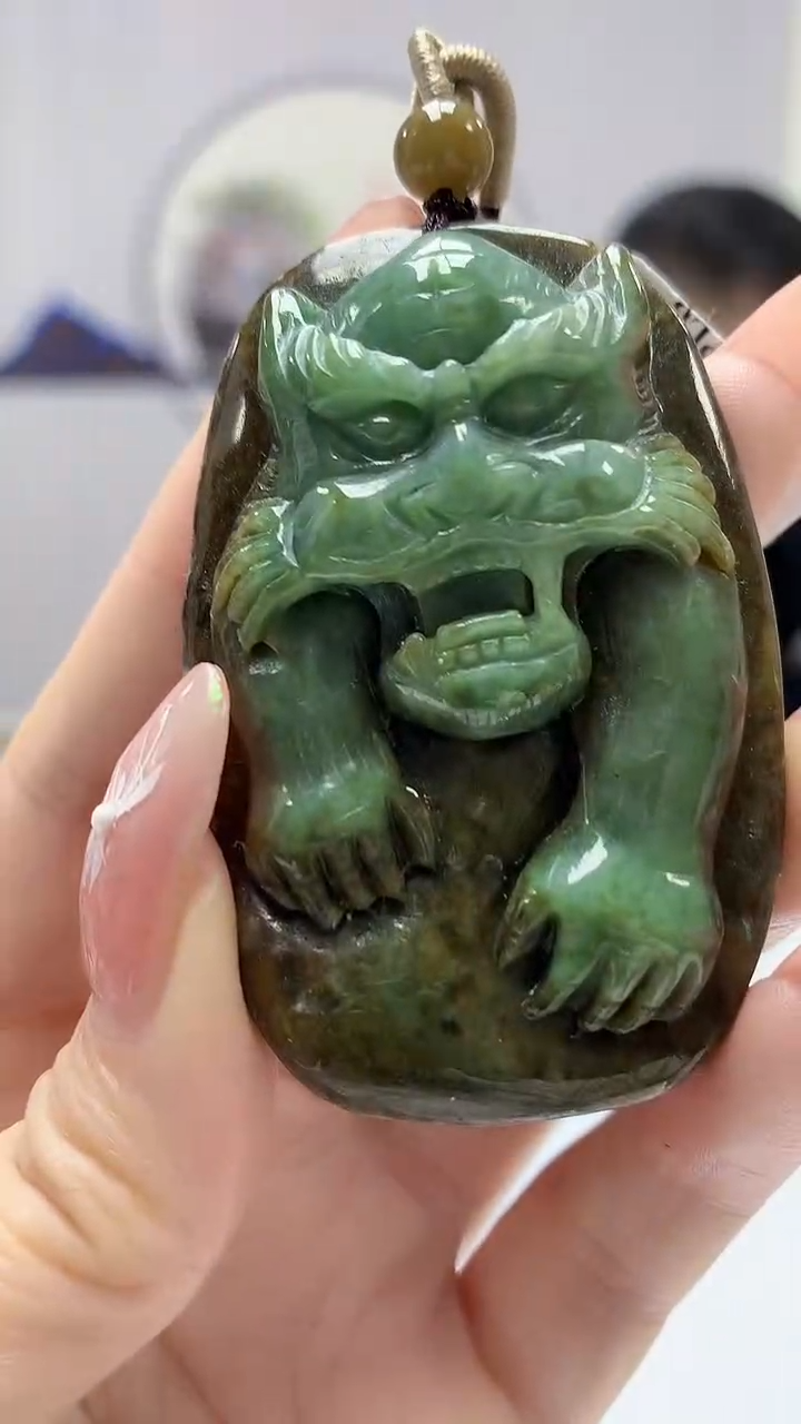 【闪购商品】定制翡翠未镶嵌5152DD-毛货挂件101