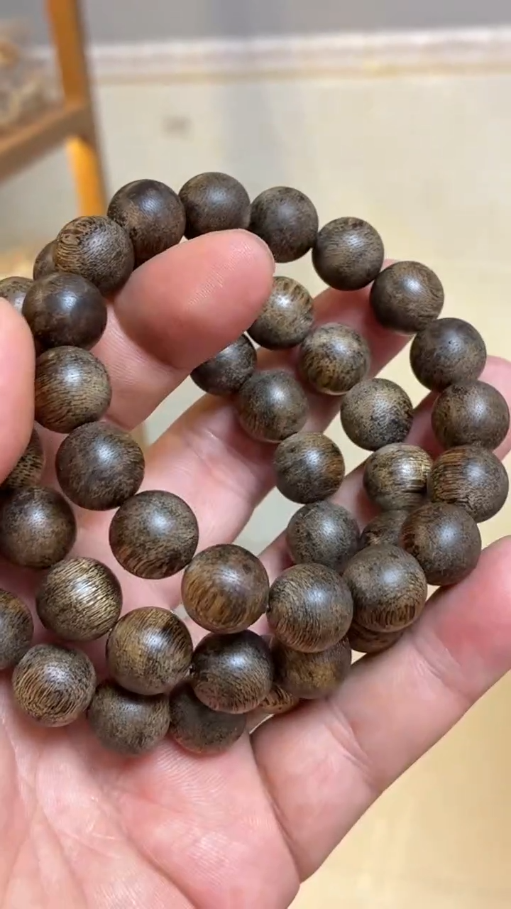 沉香手串 伊利安沉香圆珠单圈1.3多样性发其一