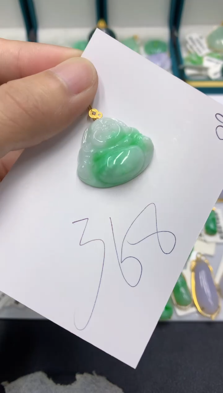 【闪购商品】翡翠颈饰18K金镶嵌翡翠