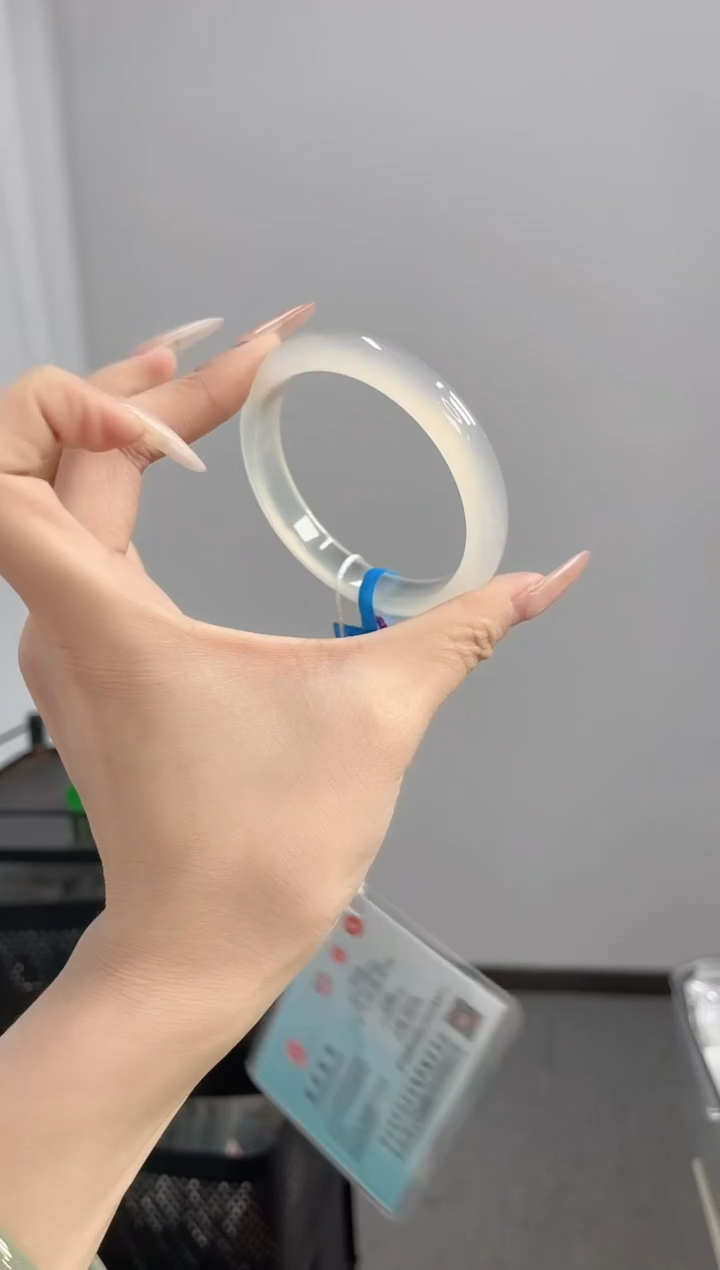 【闪购商品】玛瑙/玉髓手镯未镶嵌57-58圈