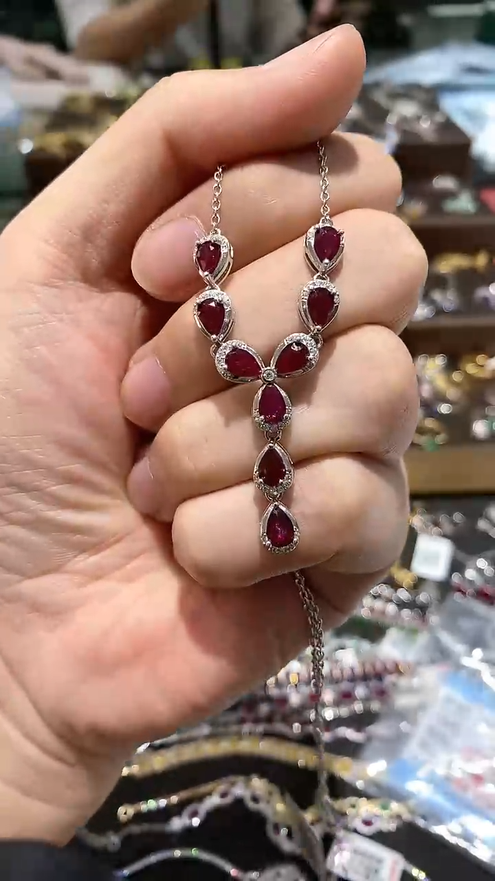 【闪购商品】红宝石颈饰银S925镶嵌项链