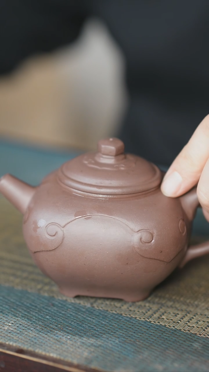 【闪购商品】喀左紫砂真不错，主播就是做壶的