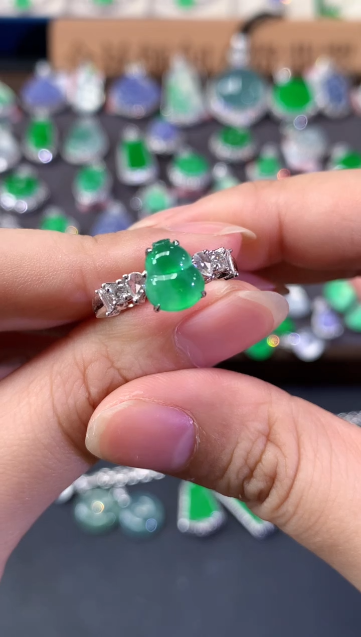 18K金镶嵌戒指翡翠A379|13800