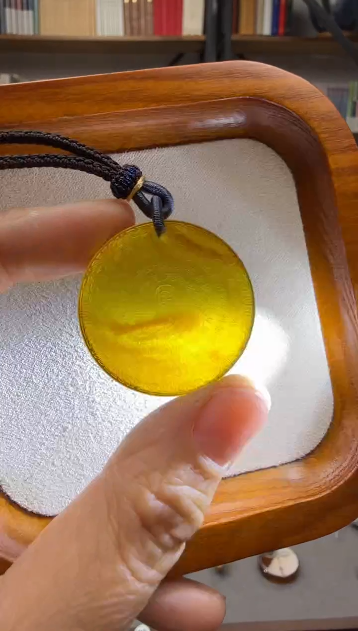 【闪购商品】琥珀颈饰未镶嵌金光咒吊坠