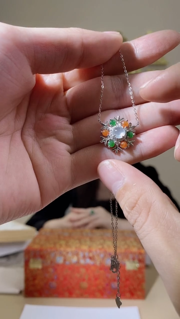 【闪购商品】翡翠颈饰银S925镶嵌天然A货翡翠