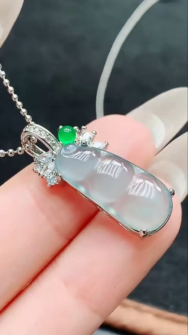 未镶嵌挂件翡翠天然翡翠