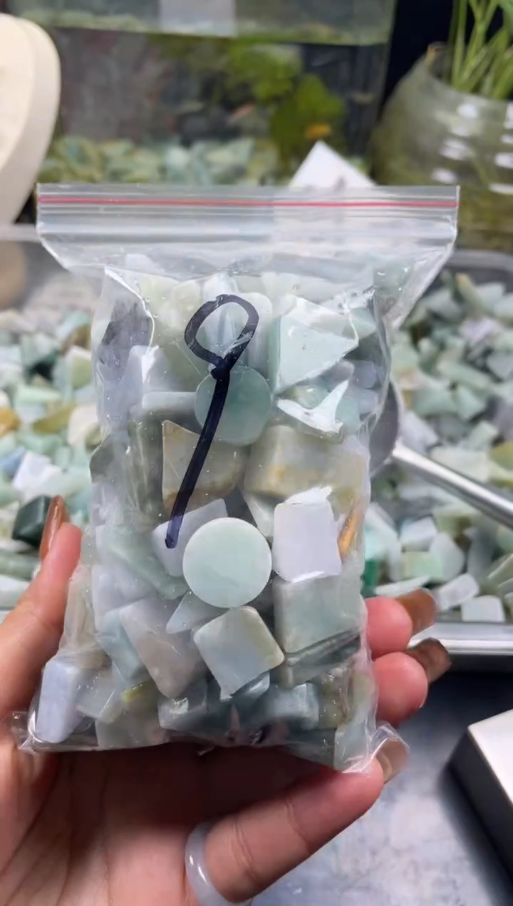 配石翡翠天然翡翠小号500克9