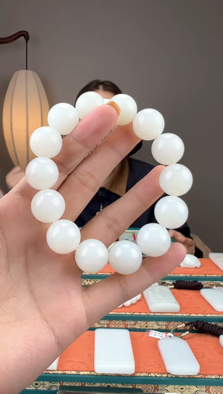 【闪购商品】和田玉颈饰未镶嵌1