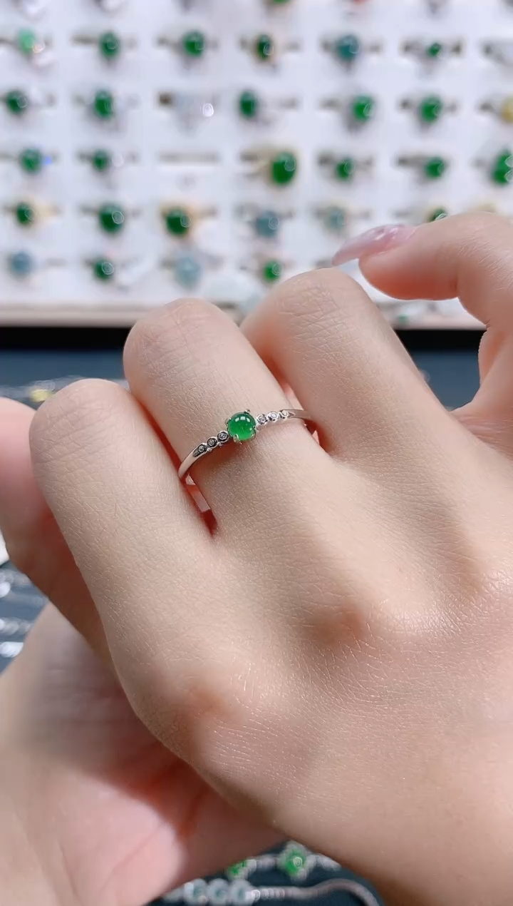 翡翠银S925镶嵌戒指天然翡翠