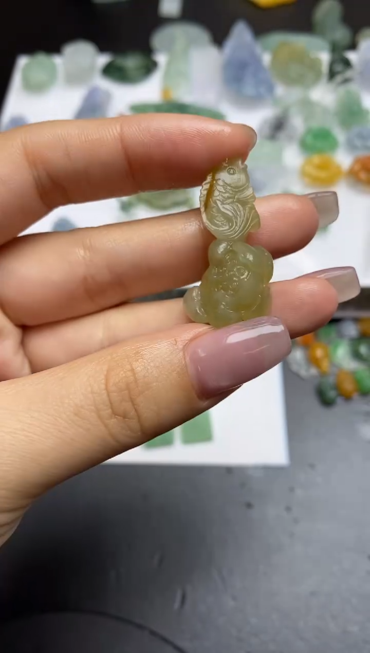 【闪购商品】定制翡翠未镶嵌翡翠毛货~