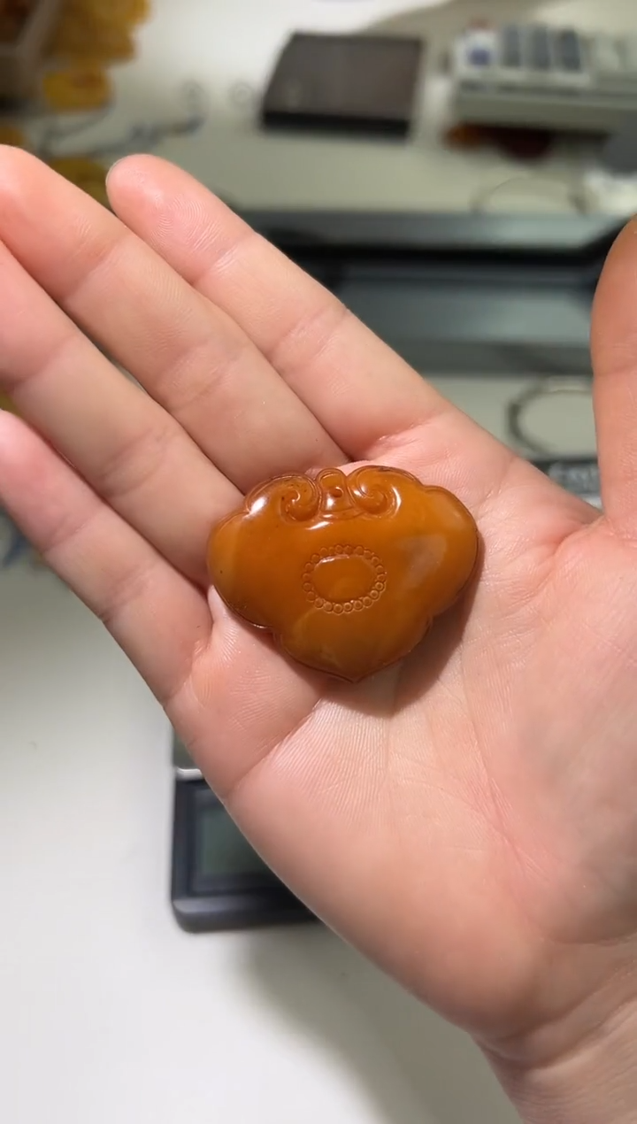 裸石琥珀未镶嵌琥珀蜜蜡吊坠