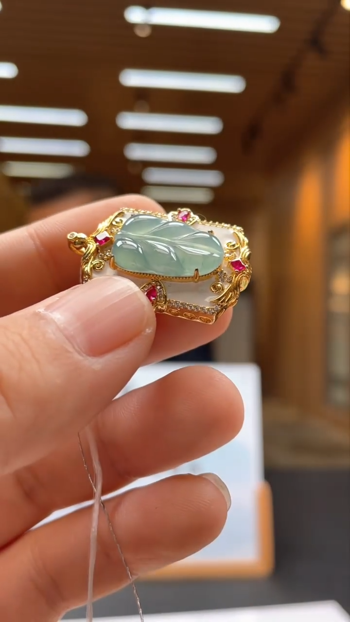 翡翠未镶嵌颈饰********998