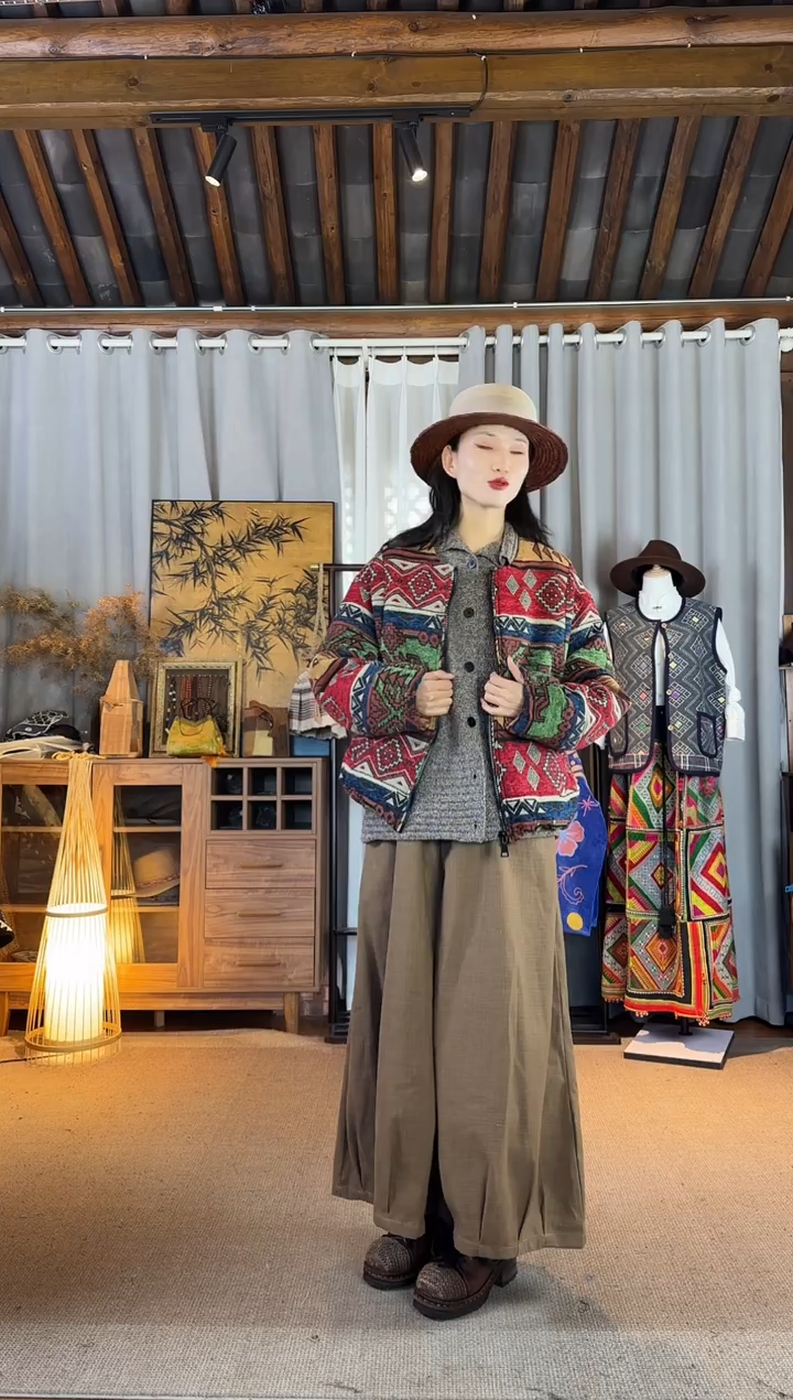 设计师款彩色织锦鹅绒服