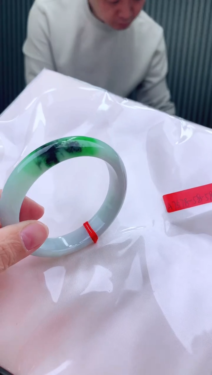 未镶嵌手镯翡翠111