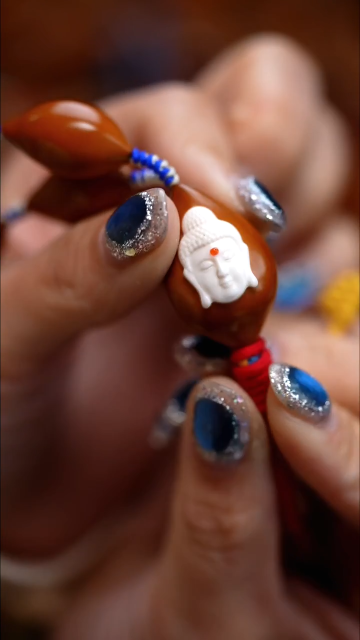 手串/手链橄榄核大日如来 --百宝嵌