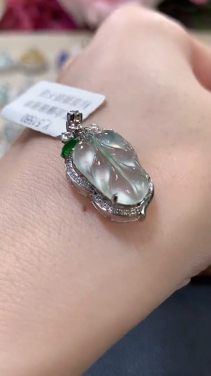 吊坠(不含链)18K金镶嵌翡翠a114