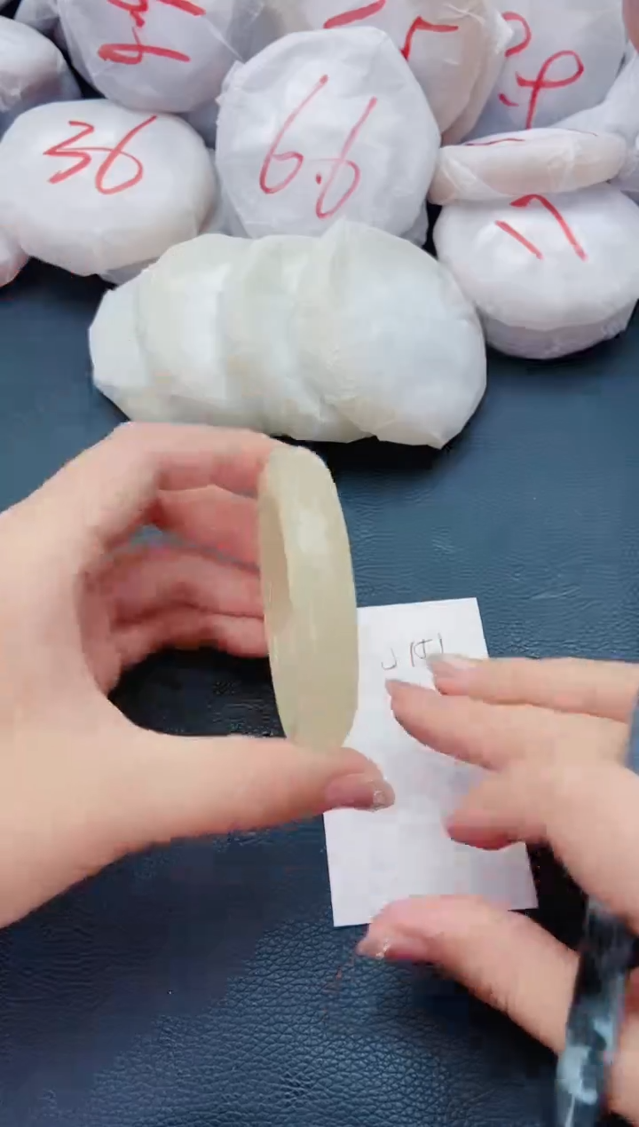 石英质玉手镯未镶嵌J151-57-58