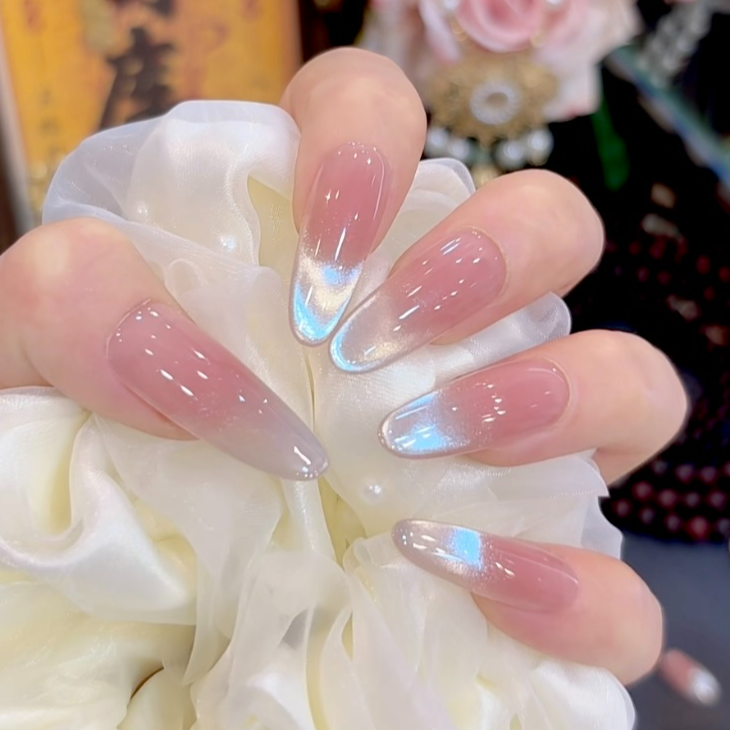 川美佳《初恋情人》高级猫眼爆闪钻戒款显白纯手工穿戴甲高级感美甲