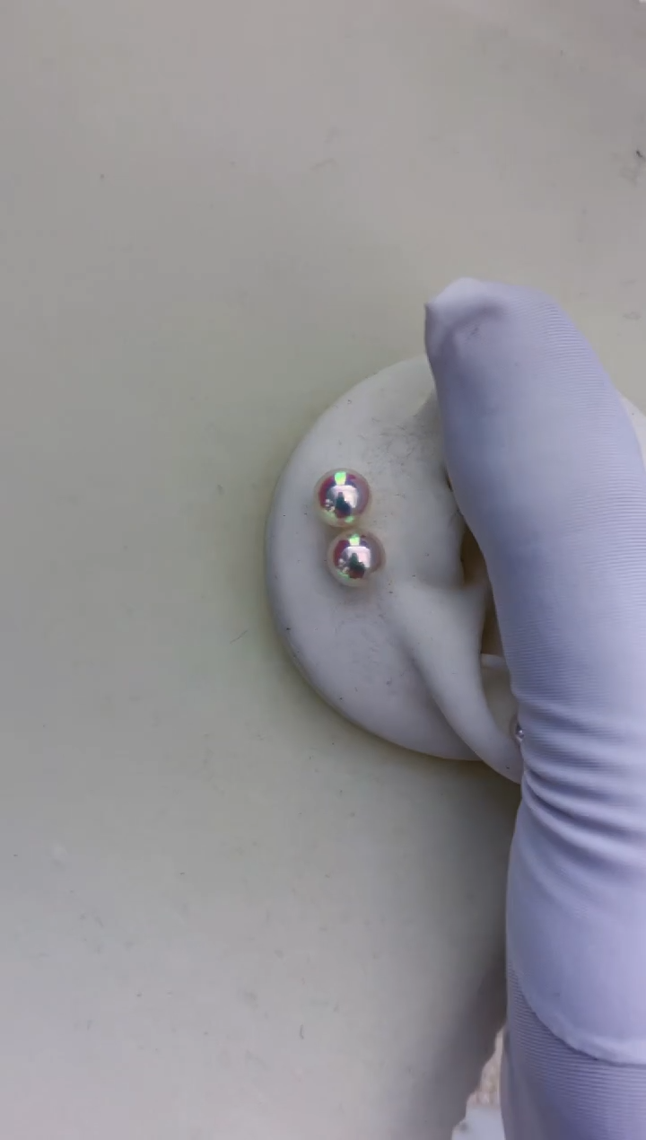 18K金镶嵌饰品海水珍珠8-8.5素钉定制