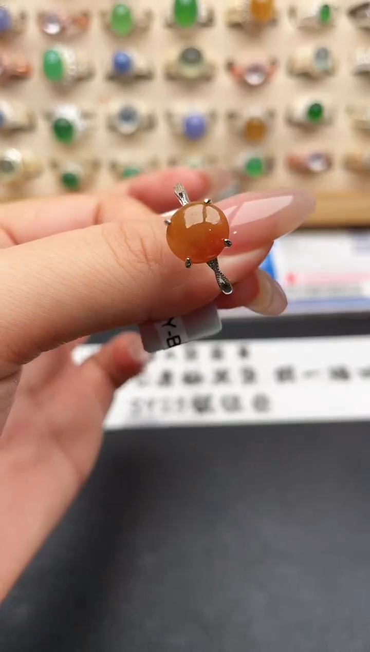 银S925镶嵌戒指翡翠一物一证一礼盒