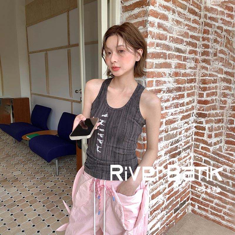 河岸家设计师YANAG简约修身斑点狗排队印花条纹背心女25秋