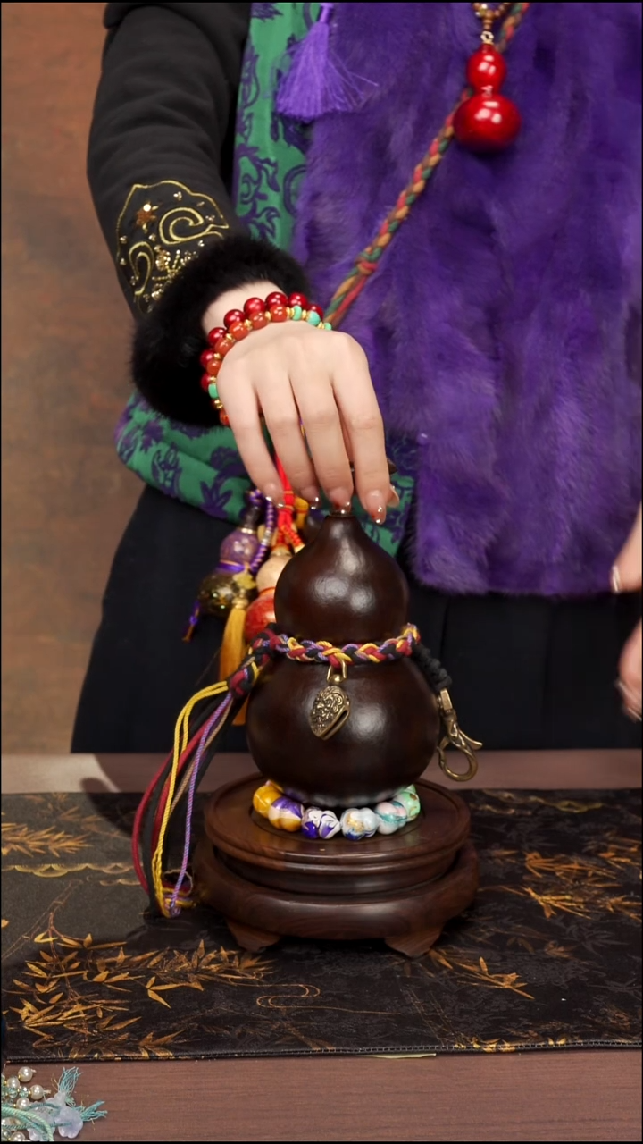 469--大漆开口小葫芦----68