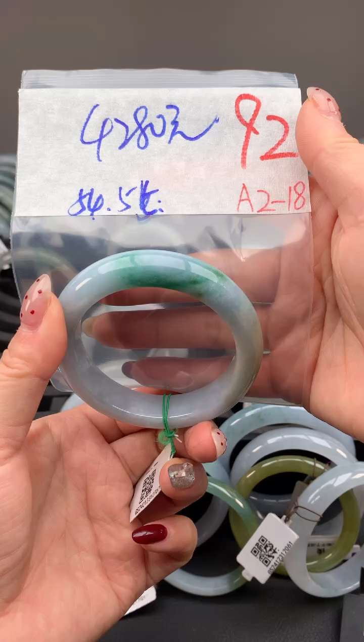 【闪购商品】定制翡翠未镶嵌毛货需精细抛光+多样性发货拍一发一