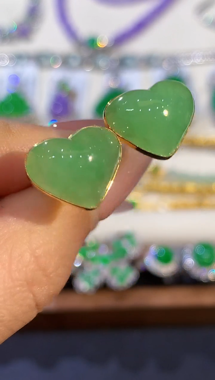 18K金镶嵌翡翠耳饰X多样性发其一