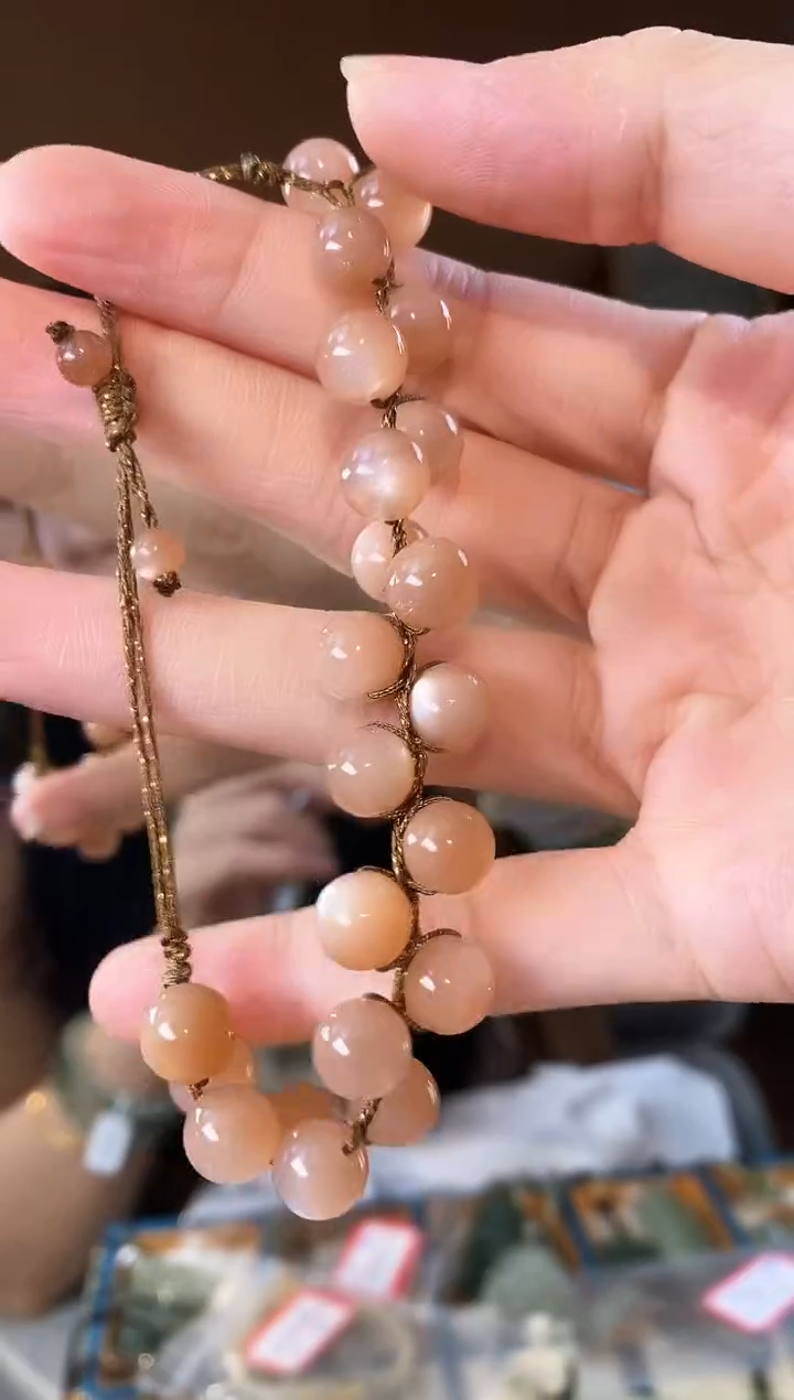 颈饰未镶嵌和田玉橙色葡萄月,光,石手链