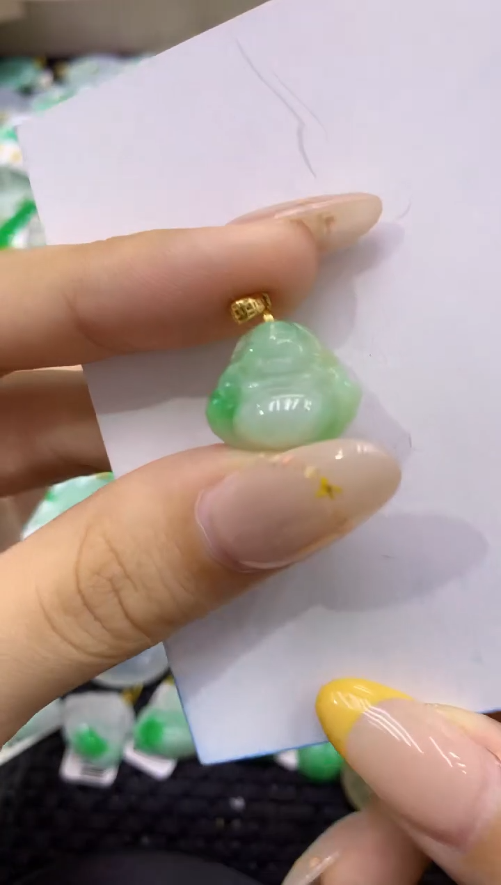 颈饰未镶嵌翡翠天然缅甸翡翠A货