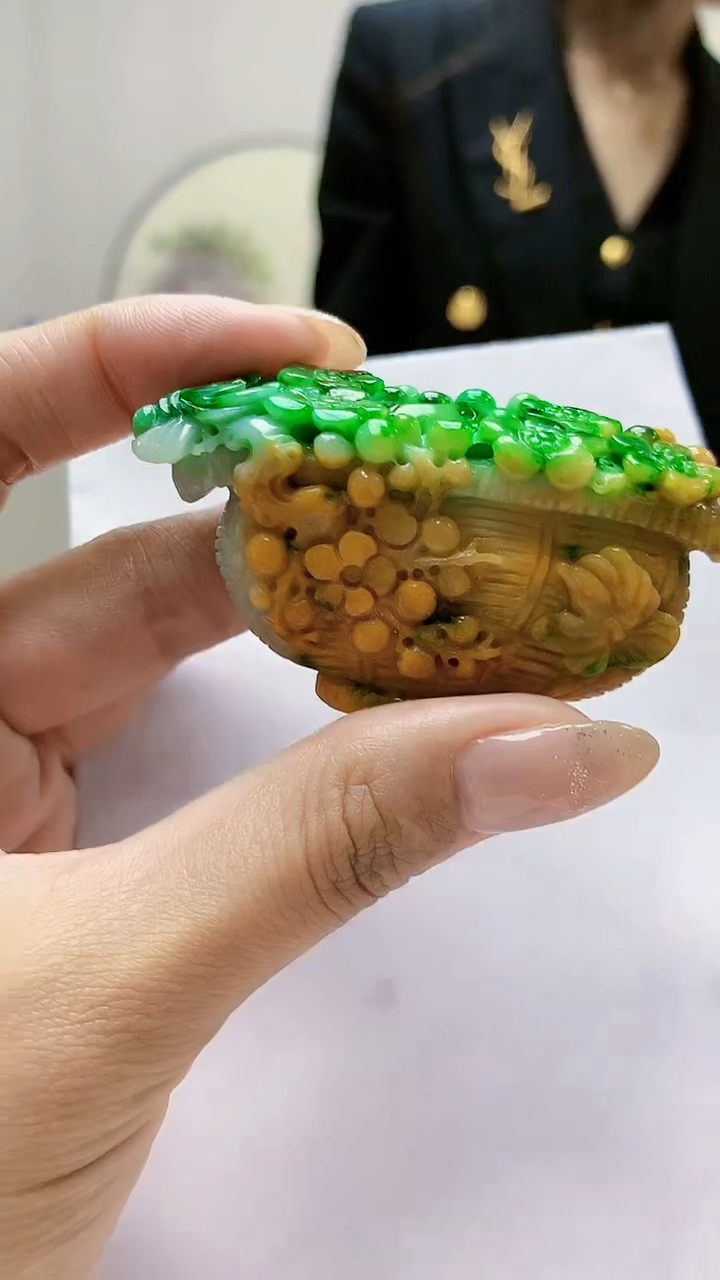 未镶嵌定制翡翠4829MM-毛货挂件77赠底座