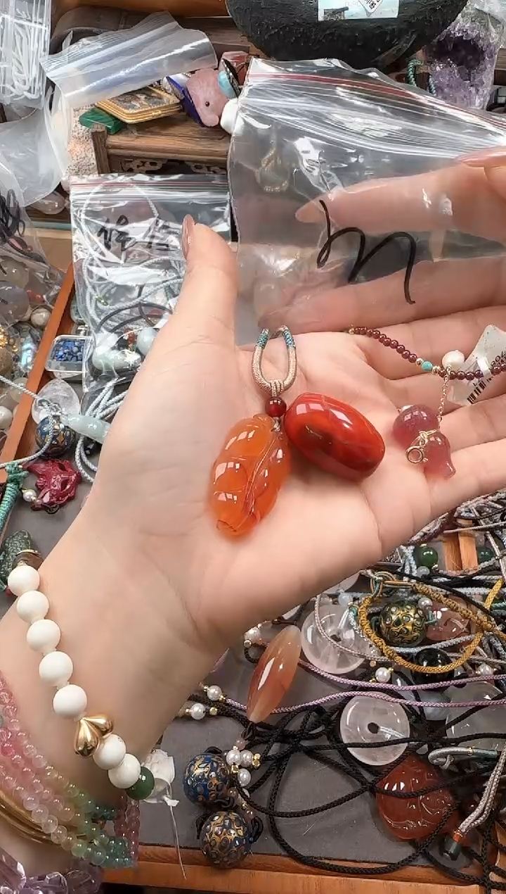 未镶嵌吊坠(赠链)玛瑙/玉髓m213213321