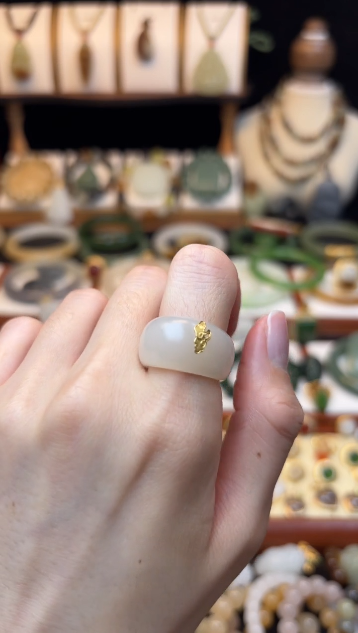 【闪购商品】和田玉戒指未镶嵌1415