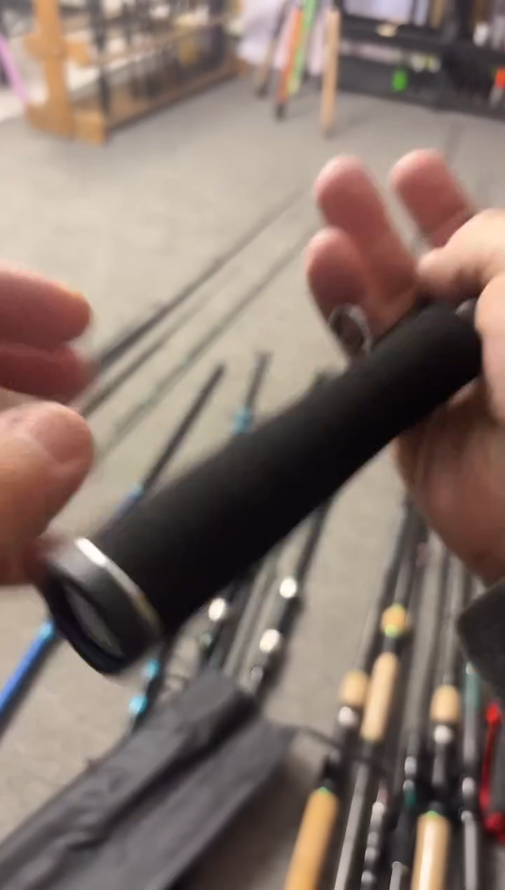2.4m碳素2.58米三节路亚竿枪柄MH（瑕疵尾货竿，没有售后，介意勿拍）