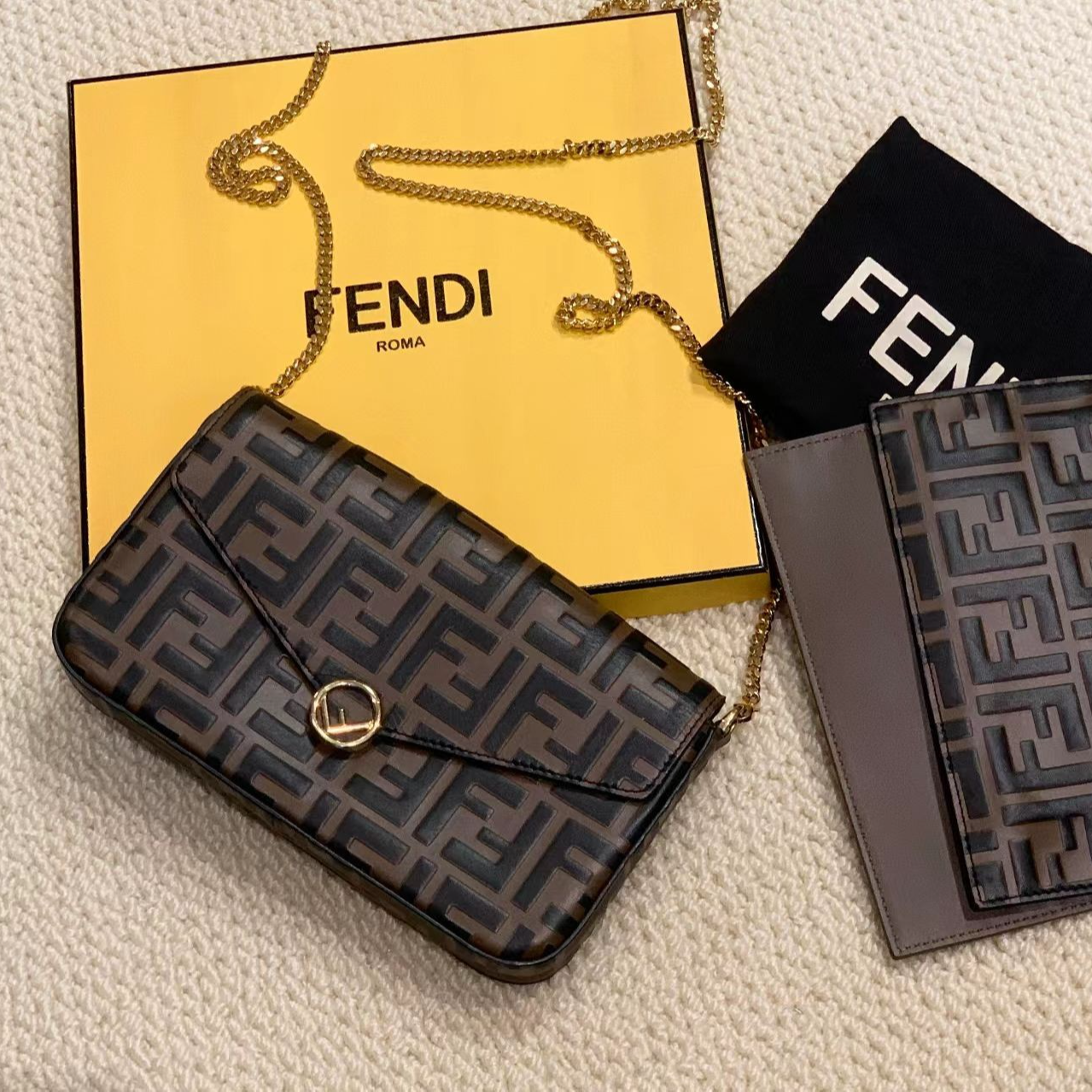 99新 FENDI/芬迪 壹臻/浮雕老花三合一链条包 54899893