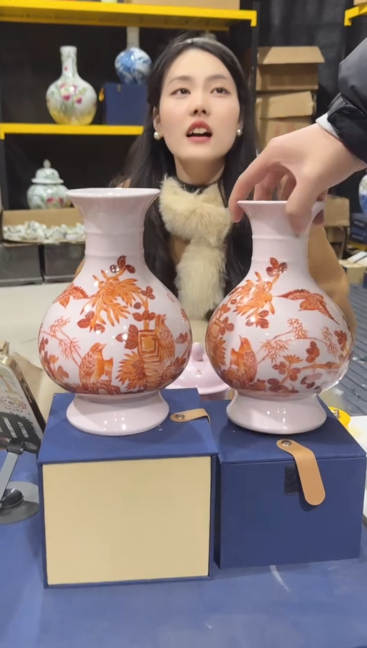 瓶陶瓷红稀王步梵红瓶子+底座+礼盒（对瓶）