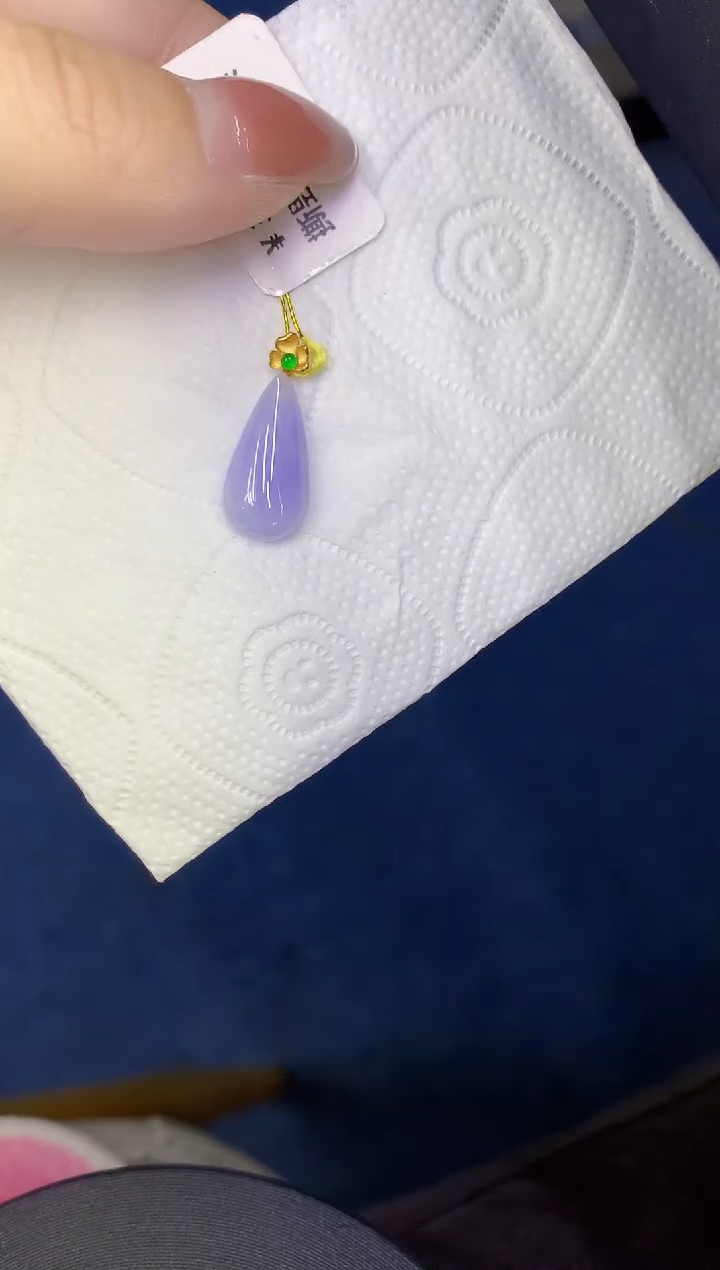 颈饰18K金镶嵌翡翠缅甸天然翡翠a货