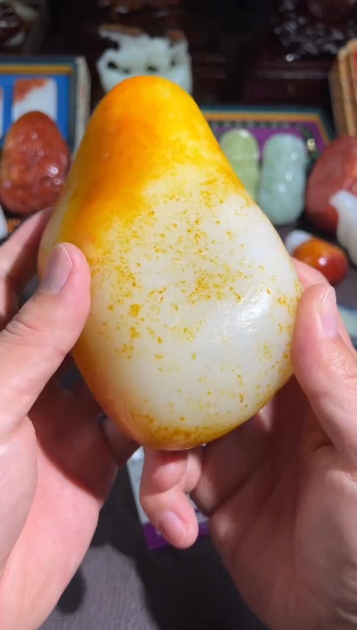 未镶嵌和田玉把件昆****.和田玉