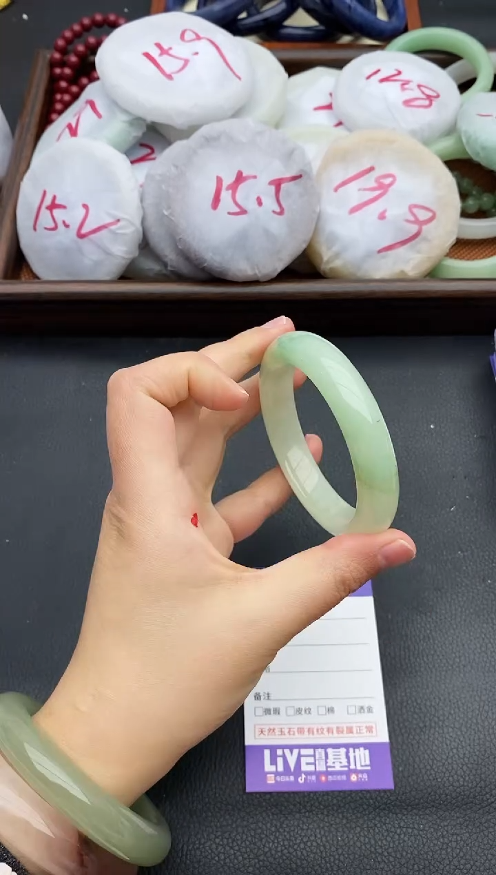 未镶嵌手镯石英质玉32+55/56