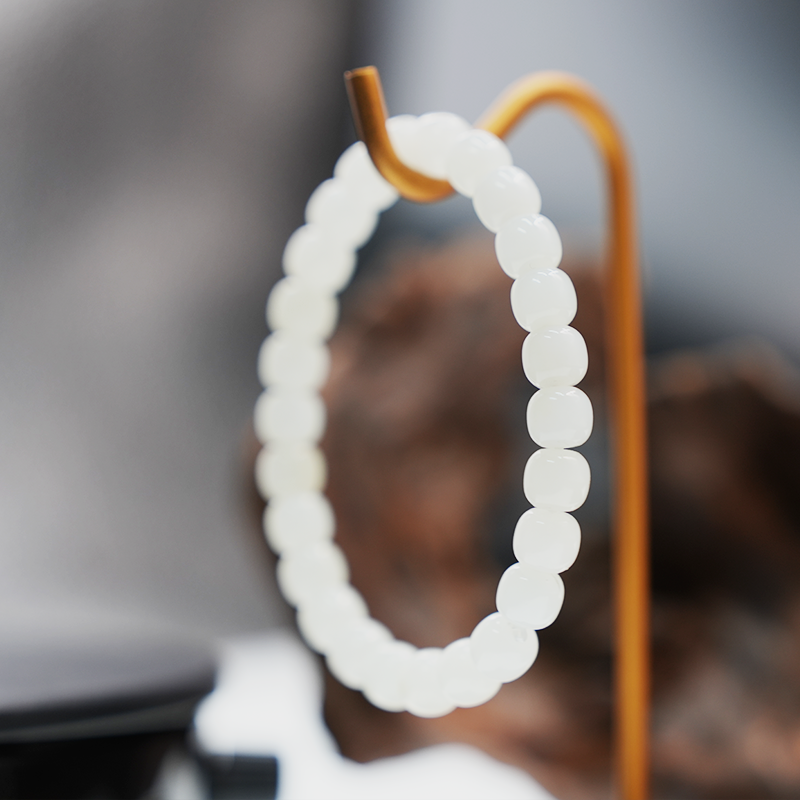 lot48 和田玉白玉手串/QG51219-183770 保利山东