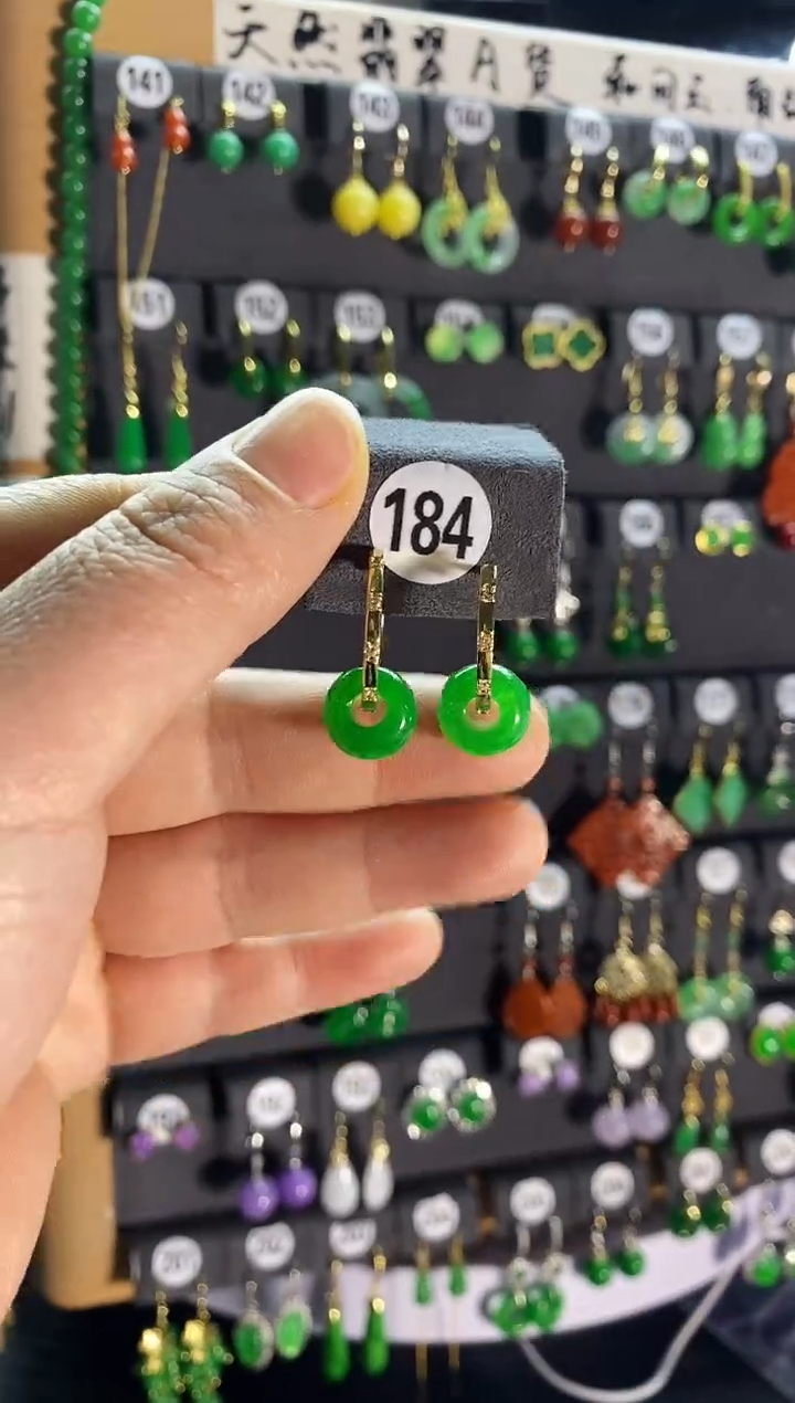 【闪购商品】翡翠耳饰银S925镶嵌184...