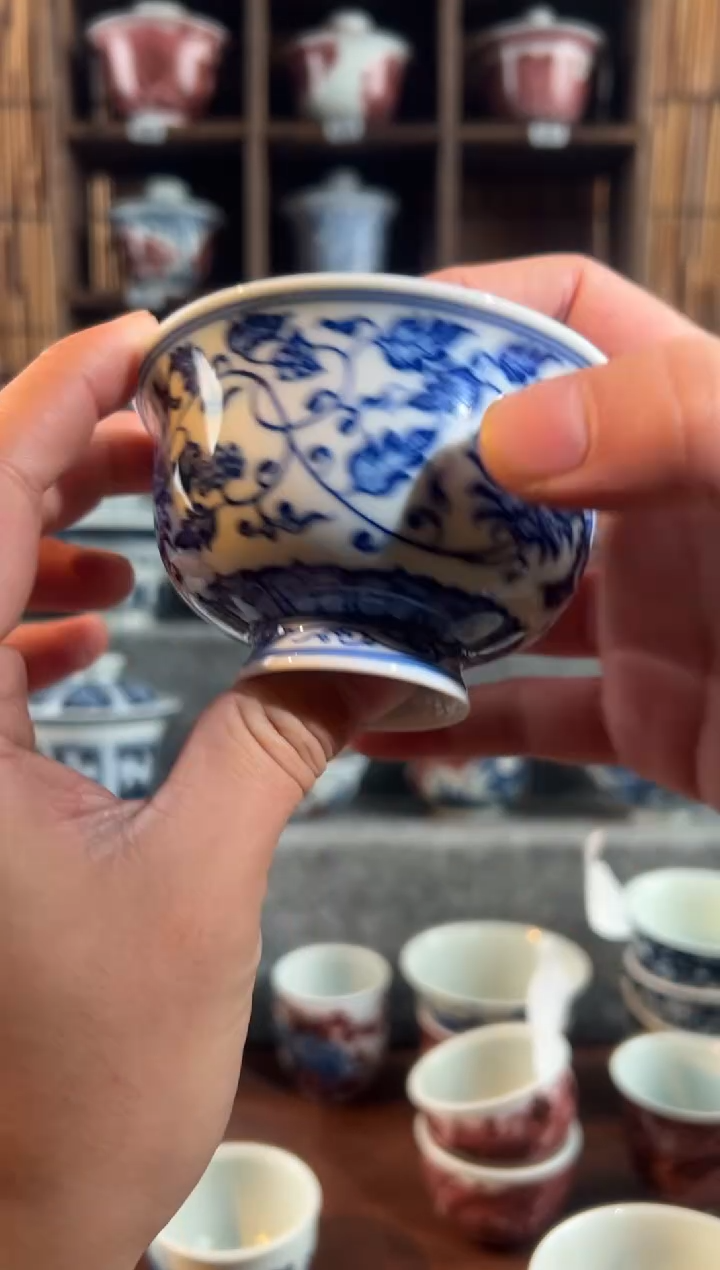 【闪购商品】a256天禄言瓷缠枝莲盖碗