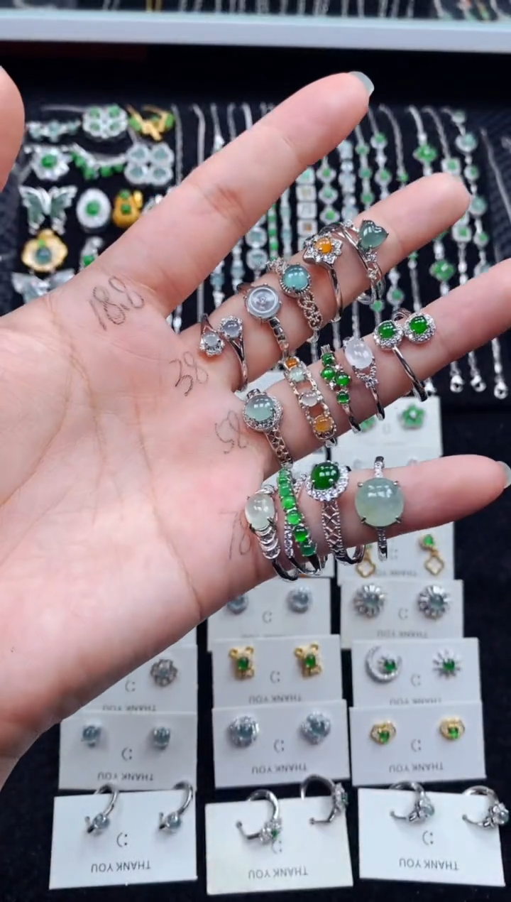 翡翠戒指银S925镶嵌5645